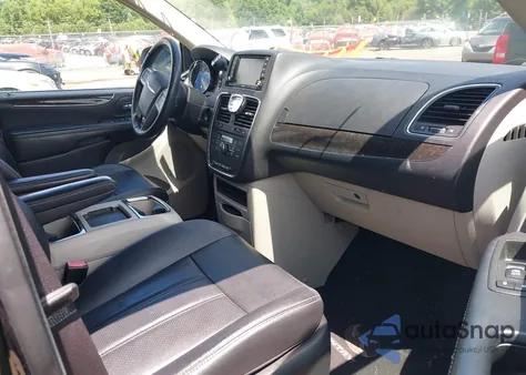 2015 Chrysler Town & Country Touring-L z USA, uszkodzony, nr VIN 2C4RC1CG6FR554784